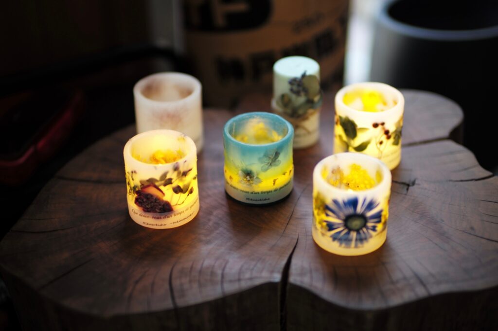三日月舎のボタニカルアロマキャンドル gallery shop 10月特集
